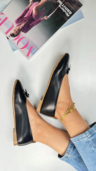 Günlük Kadın Babet Oval Burunlu Fiyonklu Rahat Kalıp Tırtıklı Taban Balerin Ayakkabı 112 - 2