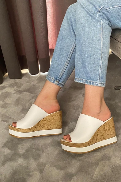 Kadın Morgan Beyaz Cilt 10 cm Dolgulu Mantar Taban Şerit Sargılı Terlik K-500 - 5