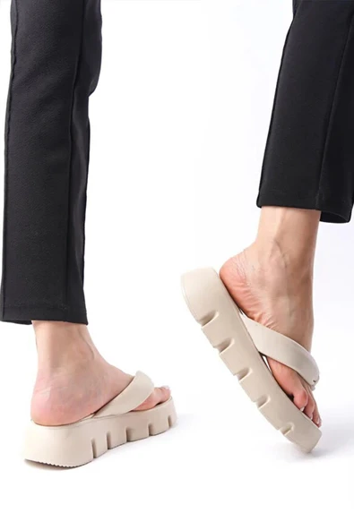 Kadın Tokyo Krem Kalın Tabanlı Parmak Arası Terlik - 3