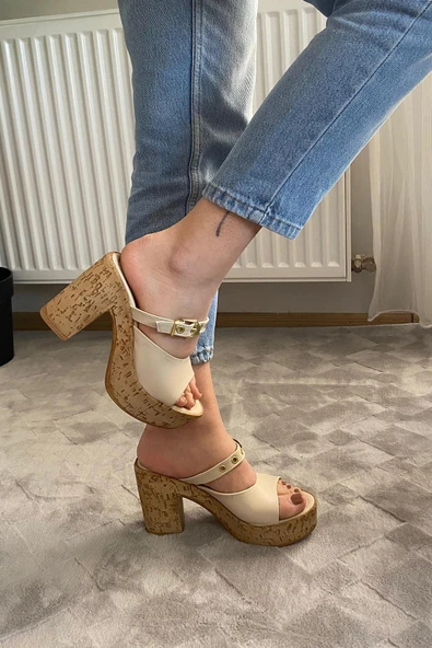Kadın Rina Bej 10 cm Platfom Topuklu Mantar Taban Terlik & Sandalet K-840 - 6