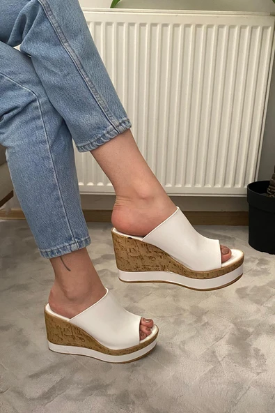 Kadın Morgan Beyaz Cilt 10 cm Dolgulu Mantar Taban Şerit Sargılı Terlik K-500 - 2