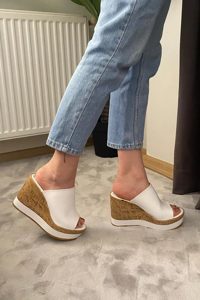 Kadın Morgan Beyaz Cilt 10 cm Dolgulu Mantar Taban Şerit Sargılı Terlik K-500