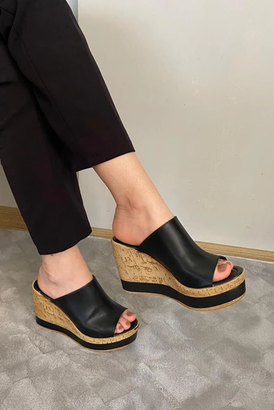 Kadın Morgan Siyah Cilt 10 cm Dolgulu Mantar Taban Şerit Sargılı Terlik K-500 - 3
