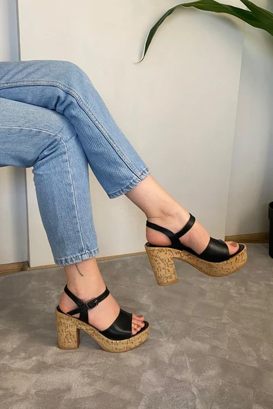 Kadın Romina Siyah Tek Bantlı 10 cm Platfom Topuklu Mantar Taban Sandalet - 2