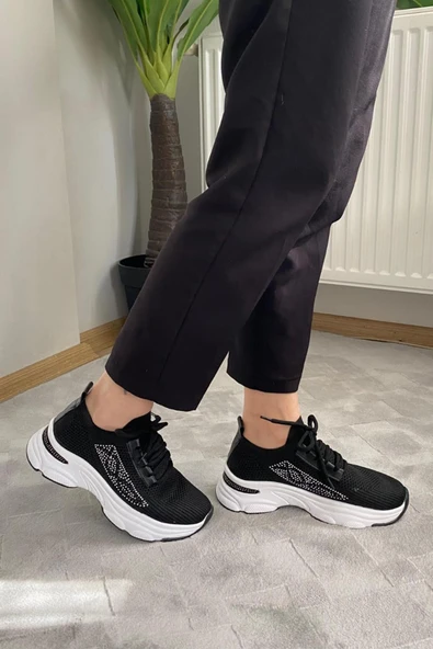 Kadın Fabri Siyah Triko Beyaz Tabanlı Taşlı Spor Ayakkabı & Sneaker