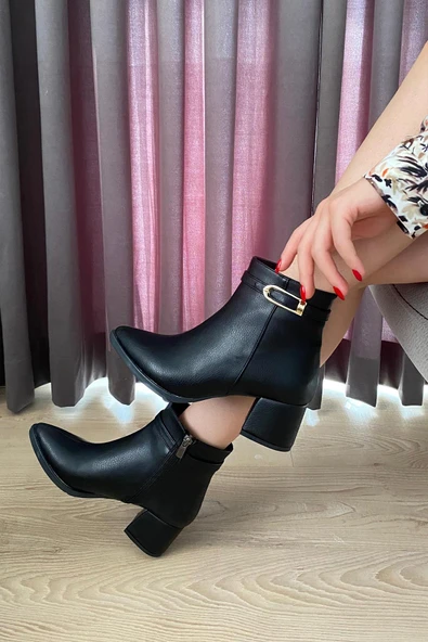 Kadın York Siyah Cilt İnce Tokalı ( 6 cm ) Topuklu Sivri Burun Bot - 2