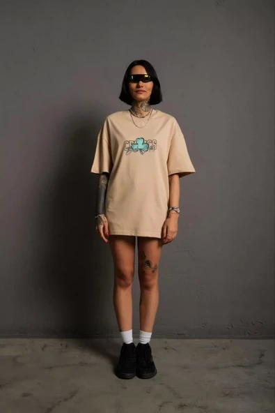 Kadın Sırt Baskılı T-shirt - Bej - Resim 3