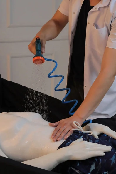 PRATİK TEKSTİL Pratik Hasta Yıkama Seti Yatan Hasta Banyo Seti ürün görseli 1