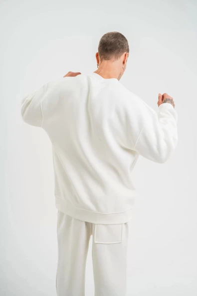 Uzun Kol Bisiklet Yaka Basic SweatShirt - Beyaz - Resim 7