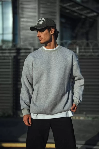 Kışlık Bisiklet Yaka Üç İplik Basic SweatShirt - Gri - Resim 3