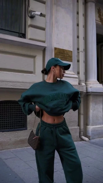 Bisiklet Yaka Nakış İşlemeli Üç İplik Sweat Takım - Yeşil ürün görseli 1