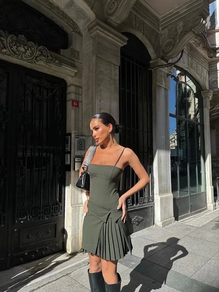 İki Parçalı Pileli Askılı Kadın Mini Elbise - Haki - Resim 2