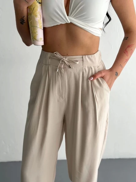 Kadın Yüksel Bel Beli Bağcıklı Rahat Boru Paça Pantalon - Kırık Beyaz ürün görseli 1