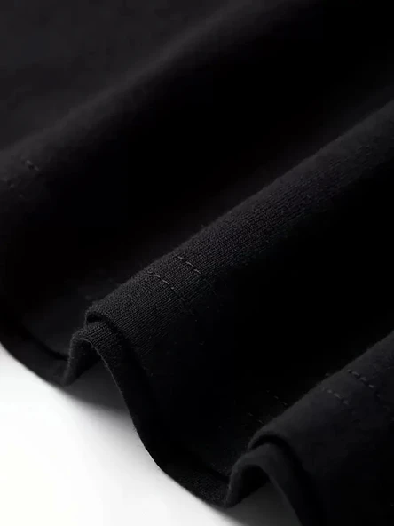 Geniş Kesim Pamuklu Tişört - "GANDHI The Project" Baskılı, Siyah, Rahat Kesim, Kısa Kollu, Günlük Kıyafet, Her Gün Giyil - Resim 3