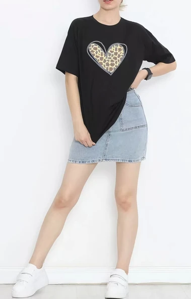 Sevgililer Günü İçin Özel Tasarım Leopar Kalp Baskılı T-shirt - Siyah ürün görseli 1
