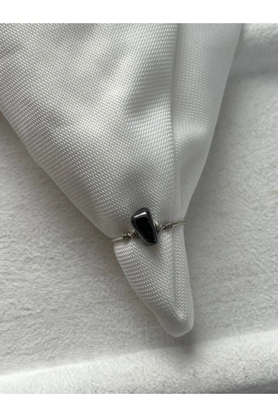 Kırık Hematit Taşı Ayaranabilir Gümüş Tel Yüzük ürün görseli 1