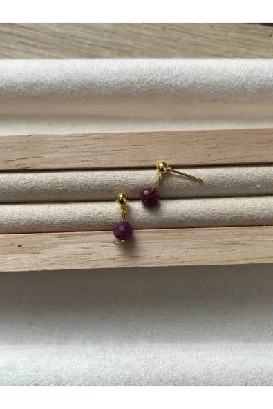 Yakut Taşı Altın Kaplama Top Küpe El Yapımı