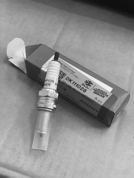 NS200-RS200-D250-D400 Sağ Sol Buji DK111028 Orijinal ürün görseli 1