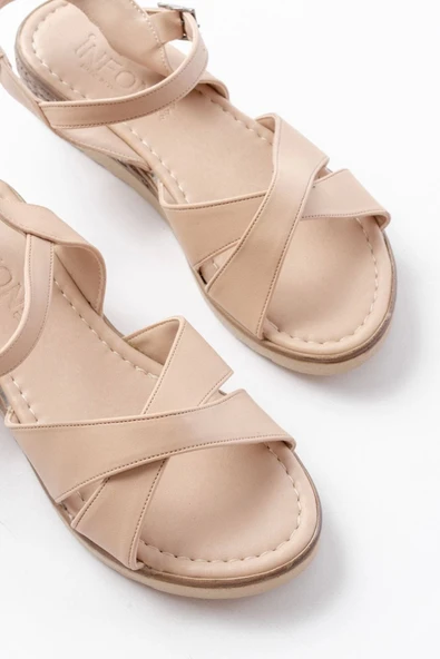 692-564 Nut Ortopedik Taban Çapraz Tokalı Kadın Sandalet - Resim 4