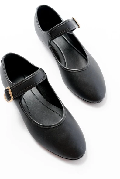 2606 Siyah Baretli Günlük Bayan Ayakkabı - Resim 4