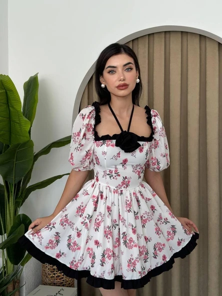 Wismar Gül Detay Elbise ürün görseli