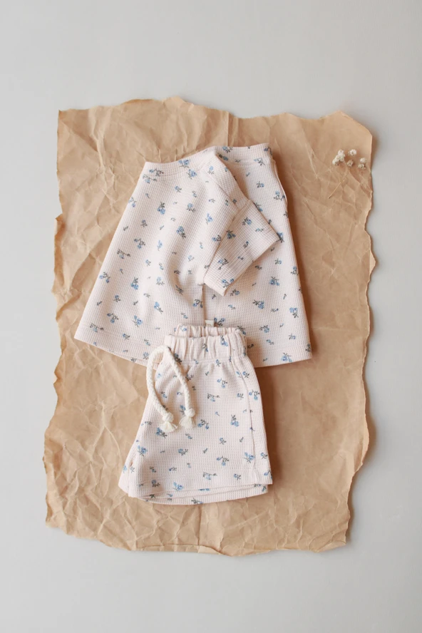 Mavi Çiçek Baskılı Waffle Şort Takım - Resim 2