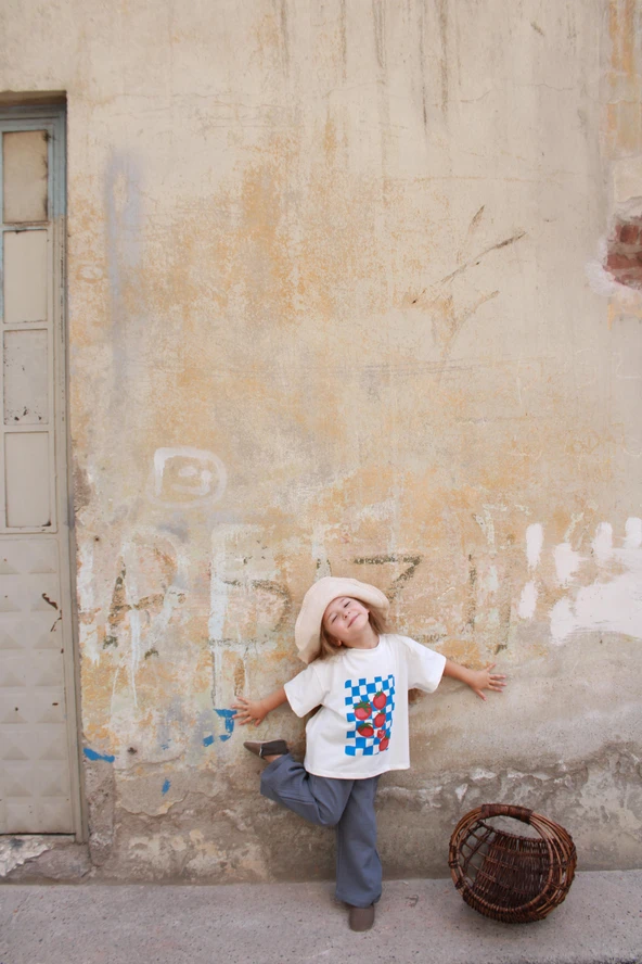 Domates Baskılı T-shirt Müslin Pantolon Takım - Resim 3