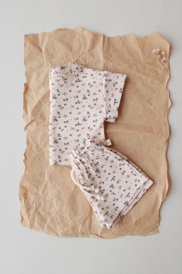 Renkli Çiçek Baskılı Waffle Şort Takım - Resim 5