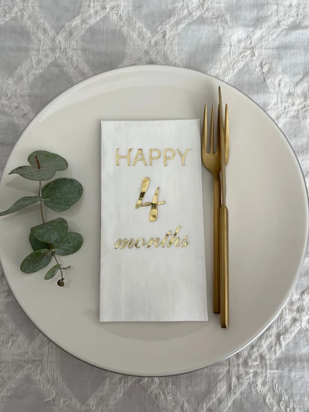 Gold Yaldızlı Beyaz Happy 4 Yaş Months Garson Katlama Peçete 16 Adet ürün görseli