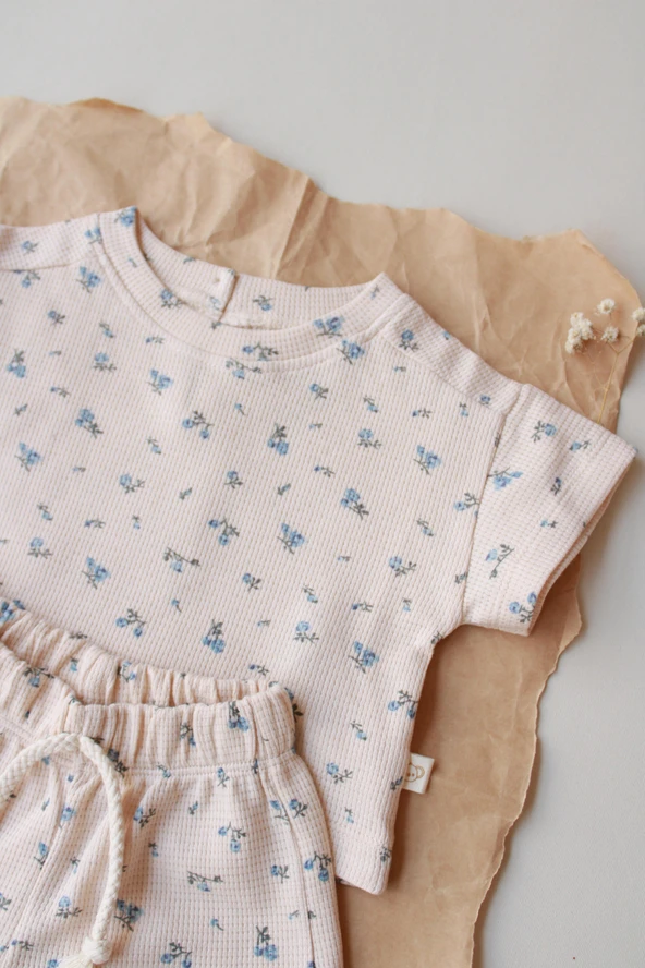 Mavi Çiçek Baskılı Waffle Şort Takım - Resim 4