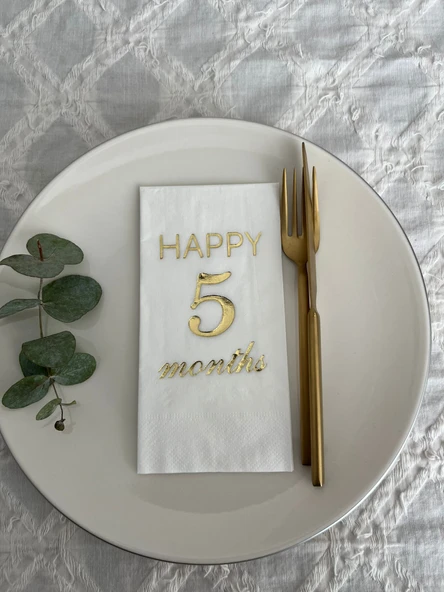 Gold Yaldızlı Beyaz Happy 5 Yaş Months Garson Katlama Peçete 16 Adet ürün görseli