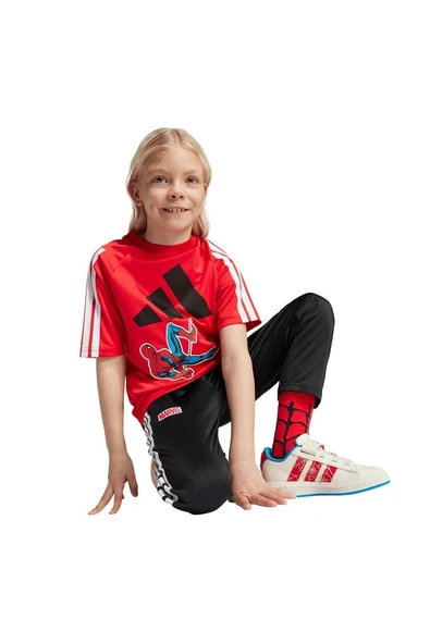 adidas Unisex Çocuk   T-shirt LK MRVL SM T JM0832 - Resim 5