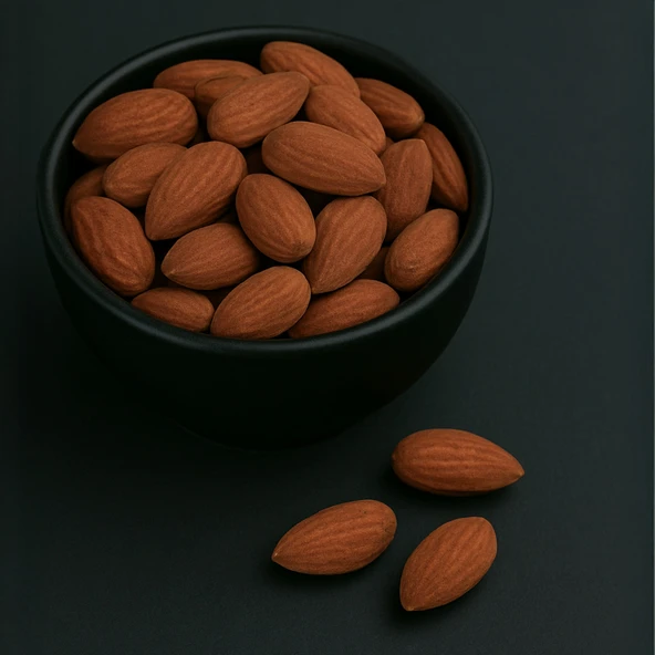 Kavrulmuş Yerli Badem 10 kg ürün görseli