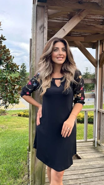 Kadın Fakir Kol Bisiklet Yaka çiçek Desen Sandy Salaş Kısa Elbise ürün görseli