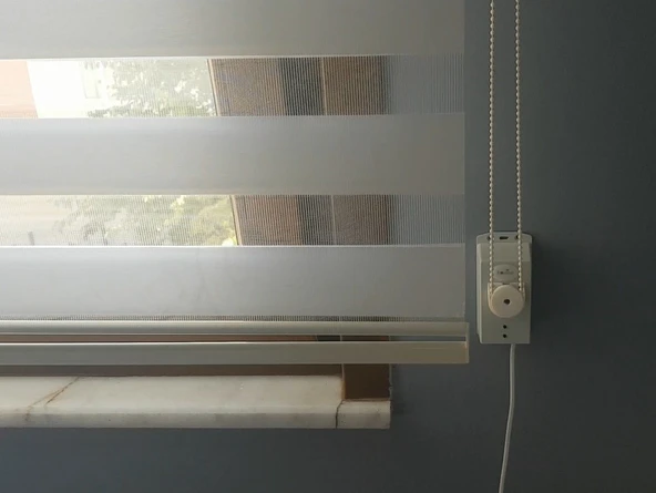 ROVLİNE AKILLI PERDE MOTORU RV200 (Stor perde zincire montaj) ürün görseli