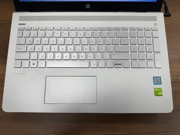 HP Pavilion 15-CC009NT Intel Core i5 7200U 8GB RAM 240GB SSD 940MX 15.6” FHD 2CL81EA (İKİNCİ EL) - 2