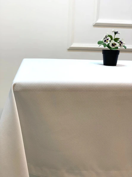 NİVEMESHOME BEYAZ 140X220  MASA ÖRTÜSÜ ürün görseli