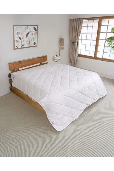 Battal Ebat Merinos Kuzu Yünü Yorgan ( Saf Merinos Kuzu Yünü) 220 x 240 cm Ebat, 3500 Gram