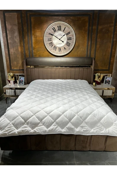 Tek Kişilik Merinos Kuzu Yünü Yorgan (%100 Saf Merinos Kuzu Yünü) 155 x 215 cm