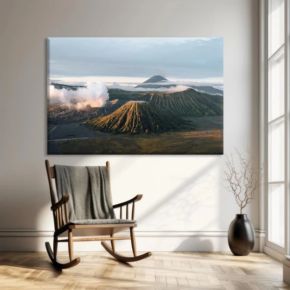 Volkanik Dağ Manzarası Kanvas Tablo ürün görseli