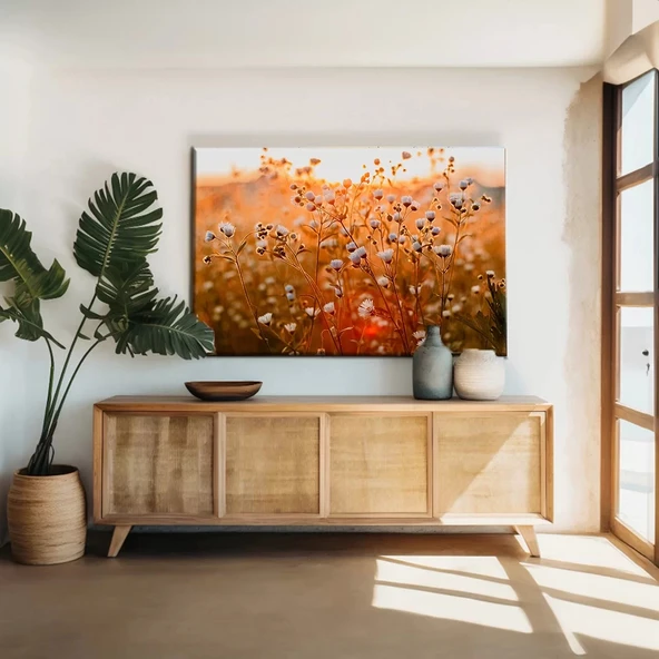 Küçük Dağ Güneşli Gün Kanvas Tablo ürün görseli