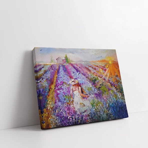 Lavanta Bahçesindeki Kadın Kanvas Tablo - Resim 2