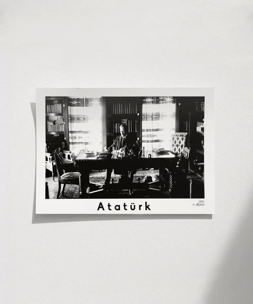 Çerçevesiz Poster Kalem ve Zeka ürün görseli