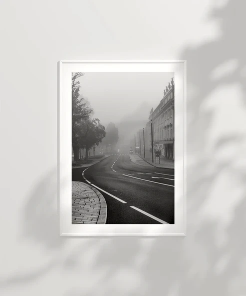 Çerçevesiz Poster Boş Sokakların Hikayesi - Resim 2