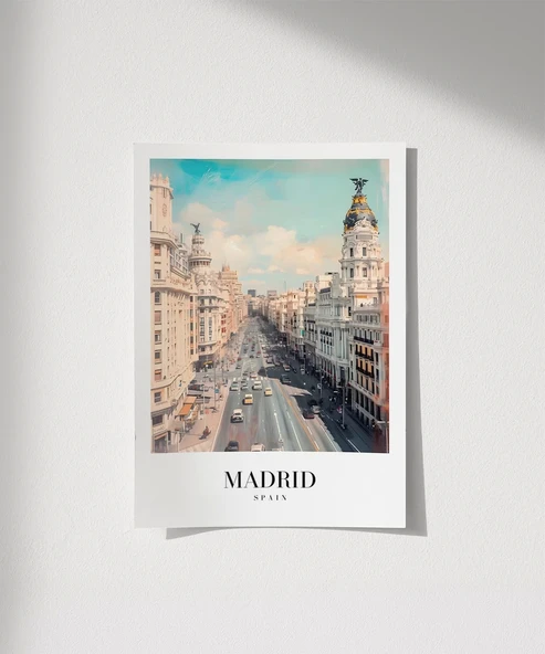 Çerçevesiz Poster Madrid’in İkonik Caddesi ürün görseli