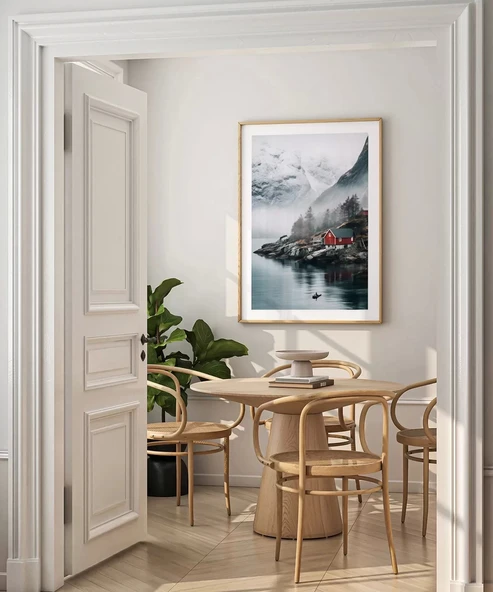 Çerçevesiz Poster Kırmızı Ev ve Sisli Dağlar - Resim 3