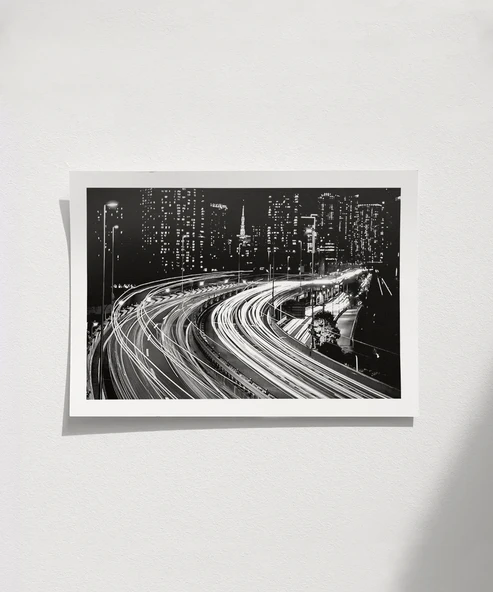 Çerçevesiz Poster Geceye Akan Yollar ürün görseli