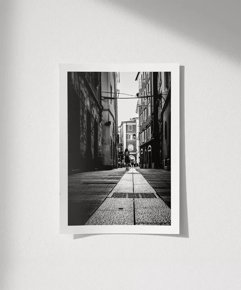 Çerçevesiz Poster Sokakların Sessizliği ürün görseli