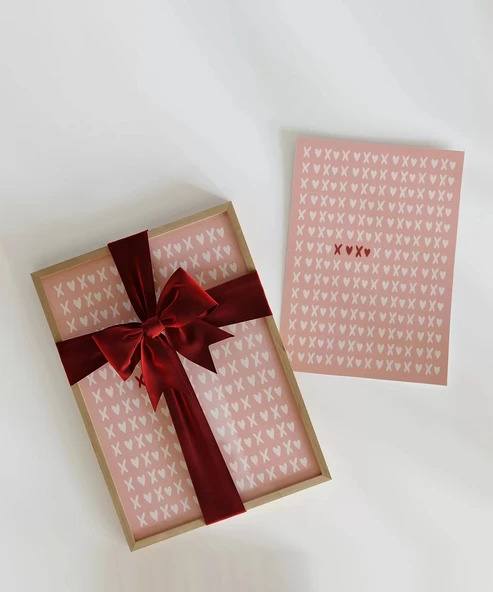 Çerçevesiz Poster Pembe Zemin Üzerinde Kalpler ve Çarpılar Desenli - Resim 2