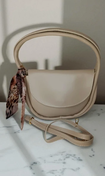 Kadın Mıknatıslı Kapak Ayarlanabilir Askılı Suni Deri Fularlı El Ve Omuz Çantası - 3